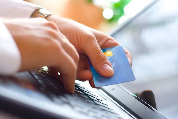 喜讯！信用卡利息、违约金可以退还了_商务pos机办理