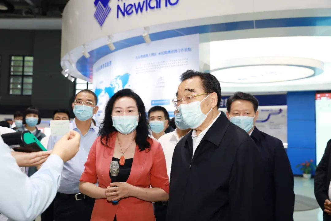 新大陆新闻 | 全国政协副主席张庆黎率专题调研组考察新大陆科技集团_办理移动pos机(图1)