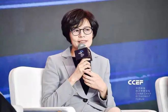 疫情影响有多大？知名经济学家一个月信用卡消费仅11.4元！惊动银行“私行”